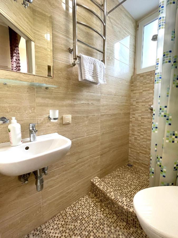 Cozy Apartment On Greek Street 15 오데사 외부 사진