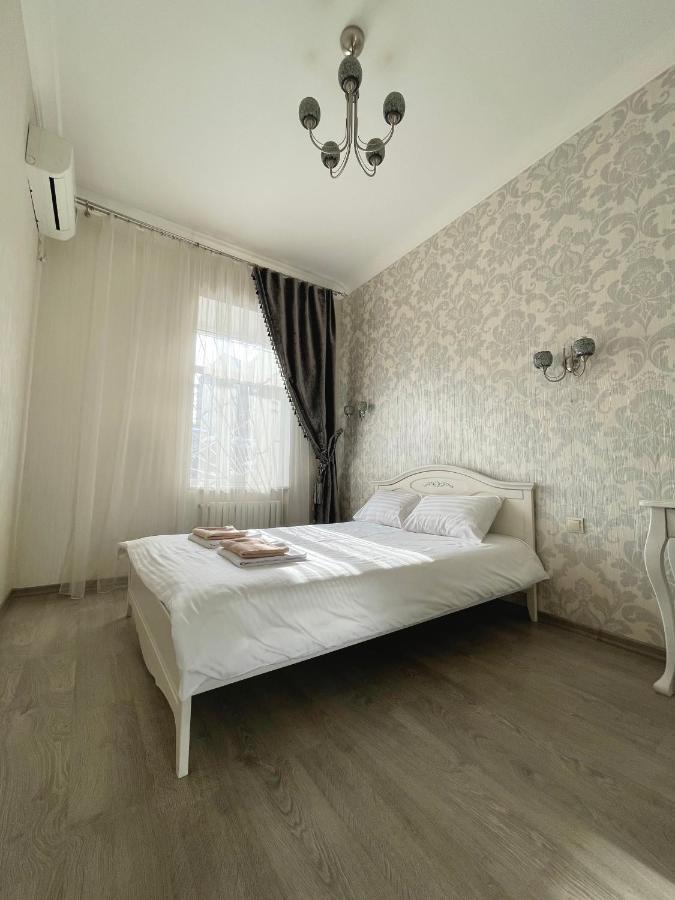 Cozy Apartment On Greek Street 15 오데사 외부 사진