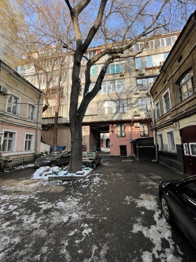 Cozy Apartment On Greek Street 15 오데사 외부 사진